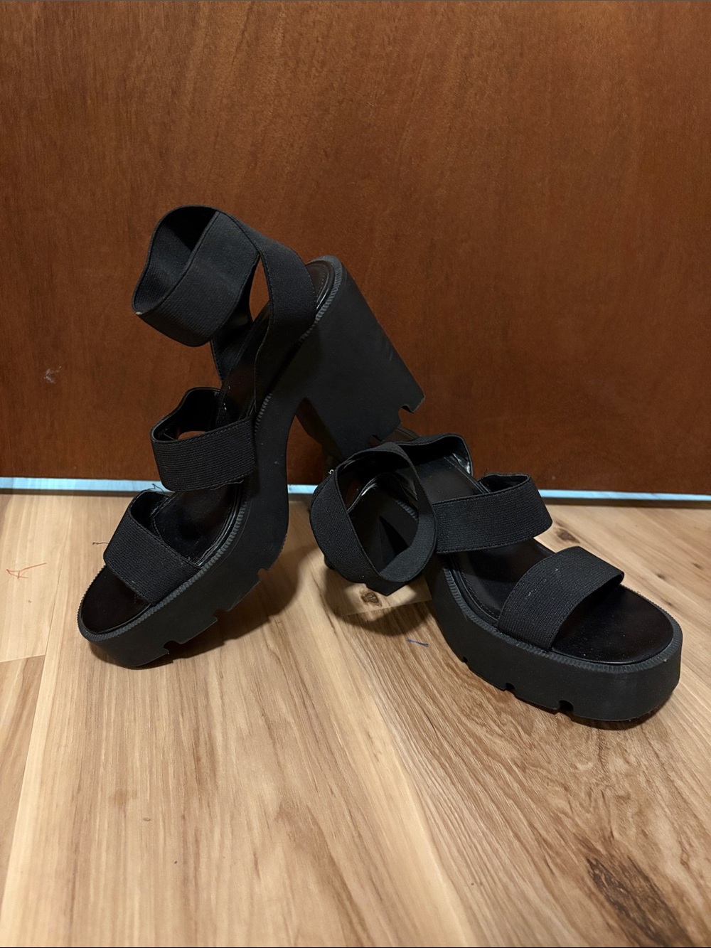 Madden Girl Black Chunky Platform Sandals with Elastic Straps